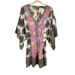 LovPosh Floral Geometric Pattern Kimono Sleeve V-neck Mini Dress Size M